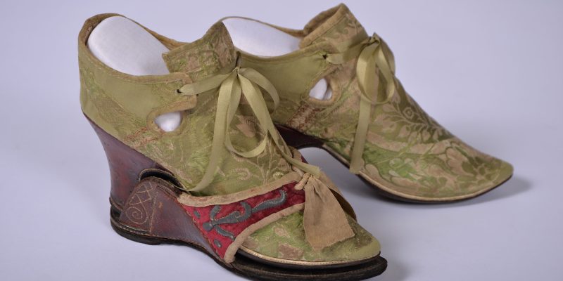 MH Museum Case8 Papillon Hall Shoes Aspect Ratio 800 400