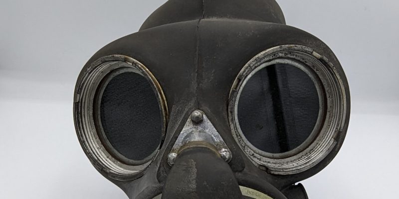 Gas Mask 1 Aspect Ratio 800 400