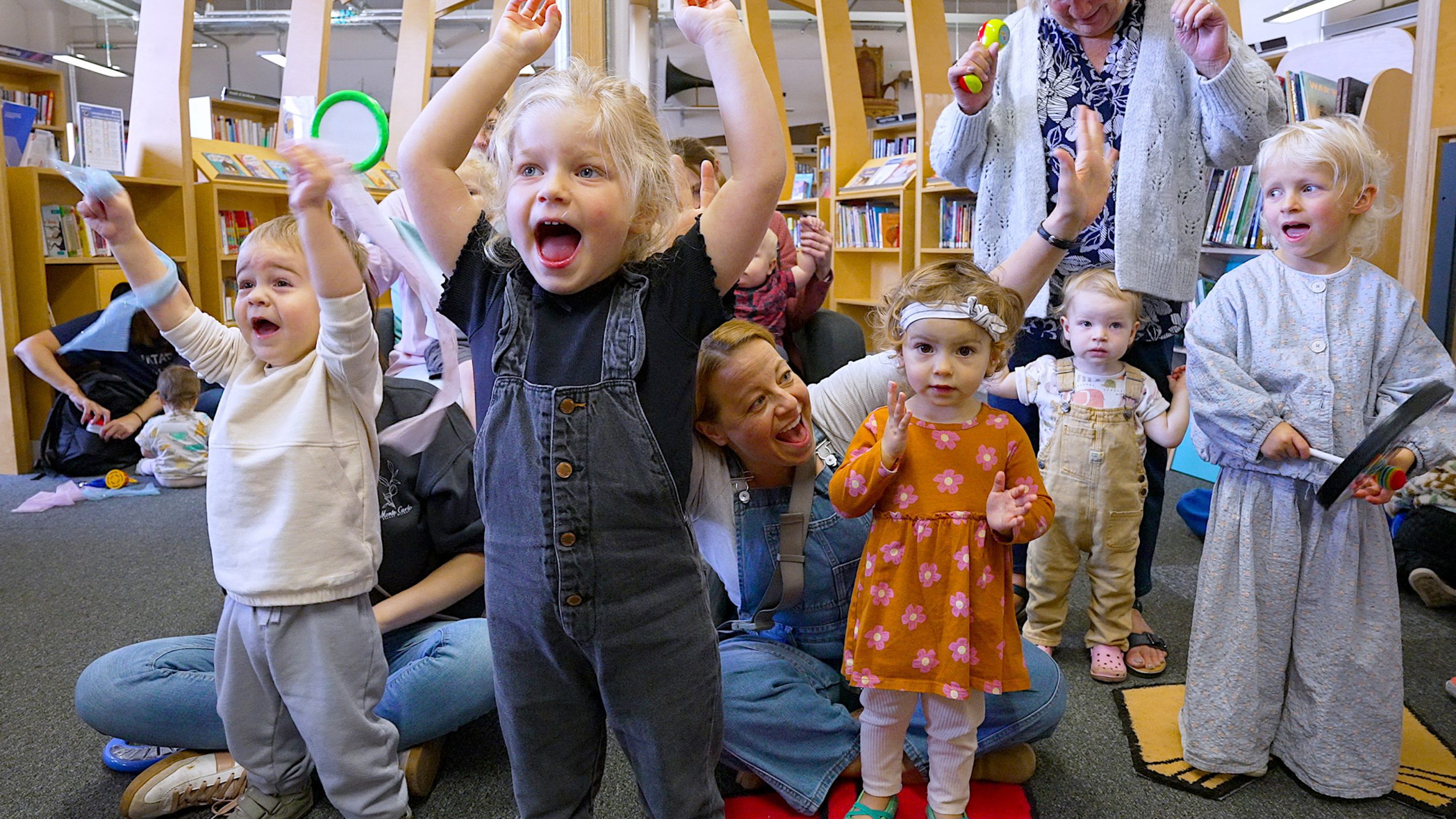 LibraryWrigglyPhotos 21 Scaled Aspect Ratio 640 340