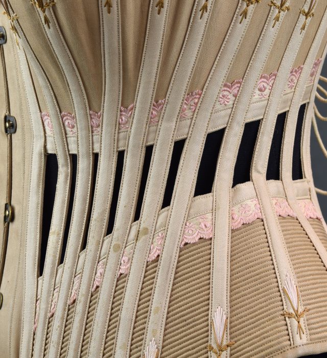 B8a 3 Large Scaled Aspect Ratio 640 700