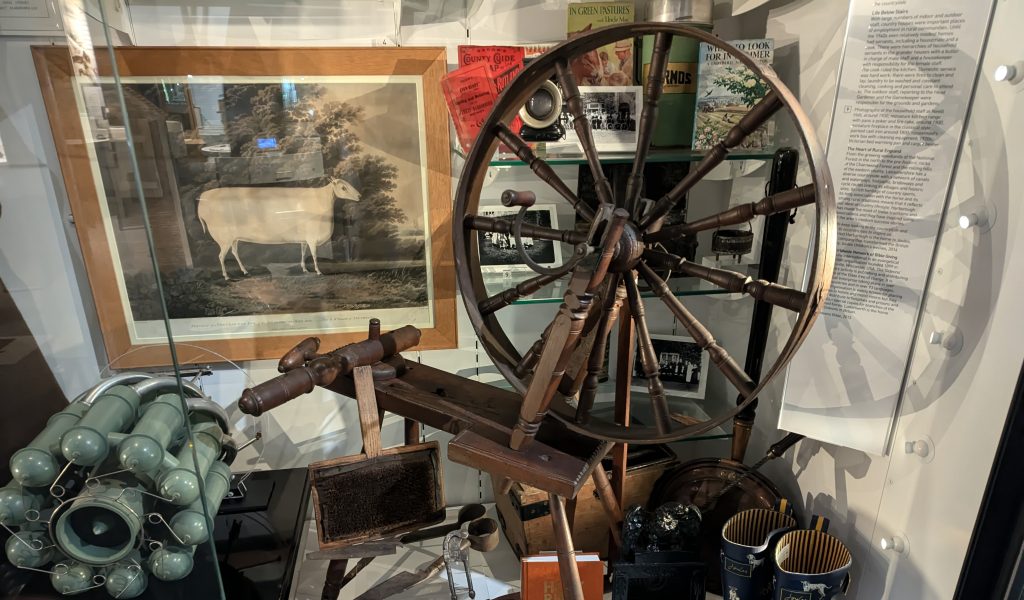 Spinning Wheel Scaled Aspect Ratio 1024 600